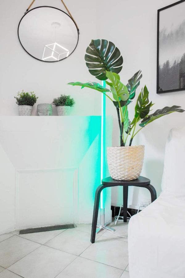 Gregbnb-Com - T2 37M2 - Climatise - Parking Inclus - Balcon - Wifi Fibre - Appartement No1 Tolón Exterior foto
